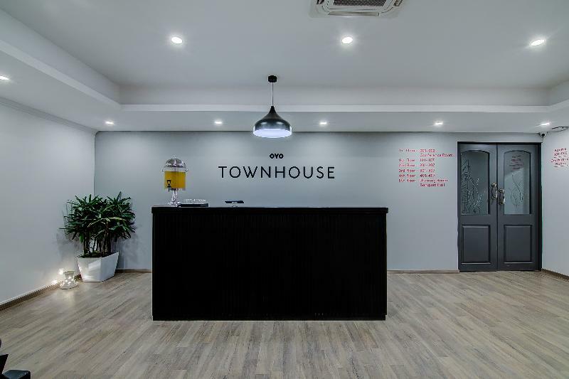 Oyo Townhouse 42 Urvashi Theatre Hotel Chennai Exterior foto