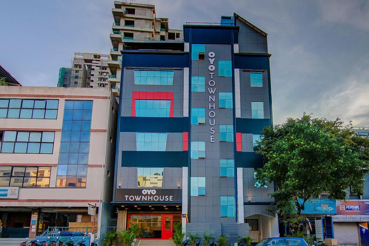 Oyo Townhouse 42 Urvashi Theatre Hotel Chennai Exterior foto